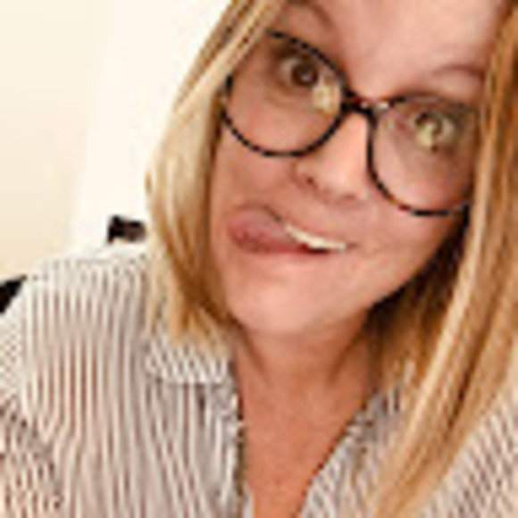 Meet your Posher, Annie - Picture 1 of 1